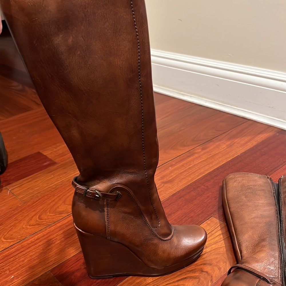 Mavis brown boots in size 5. Worn only once. Good condition. - Picture 4 of 5